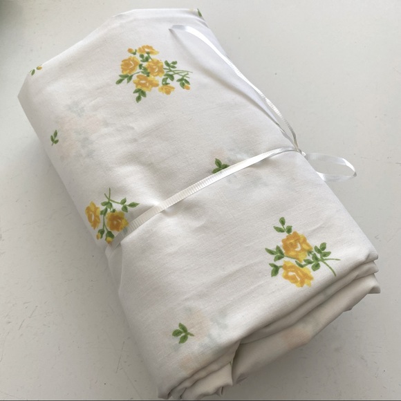 Vintage Lady Pepperell Bed Linen - Picture 1 of 4